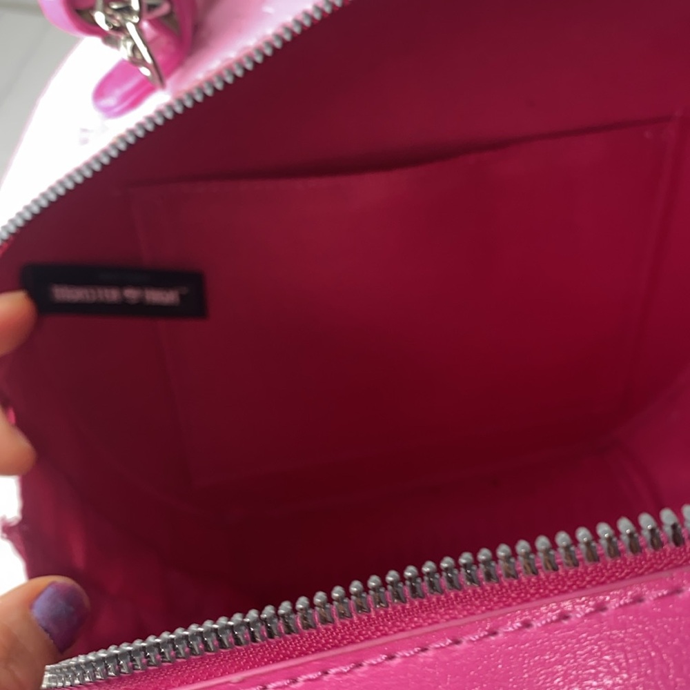 Monster High Draculaura Bow Crossbody Bag Pink Round Crossbody Bag Chain Strap - Picture 10 of 13